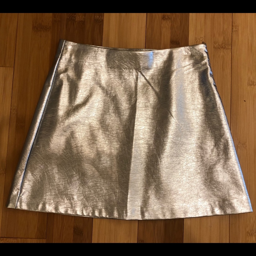 Zara - silver mini skirt